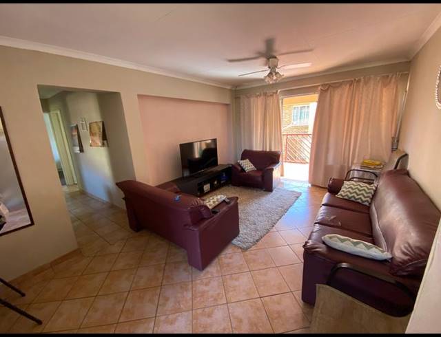 2 BEDROOM TOWNHOUSE FOR SALE IN MORELETAPARK